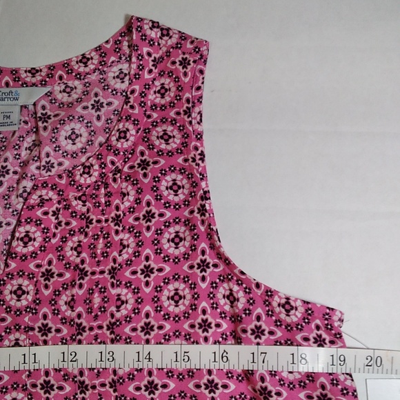 Croft & Barrow women's split neck sleeveless top - Picture 4 of 10